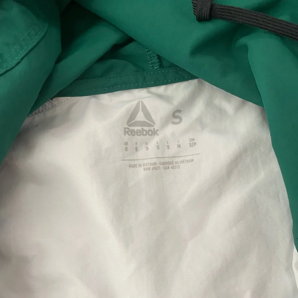 Men’s reebok wind breaker zip up jacket - Picture 2 of 4